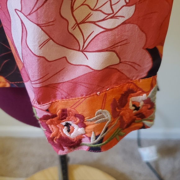 Johnny Was Becca 100% Silk Floral Button-Up L/S Embroidered Blouse Sz XS - Picture 10 of 13